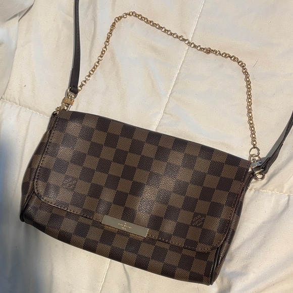 Louis Vuitton Handbags - Louis Vuitton Brown Checkered Crossbody Bag